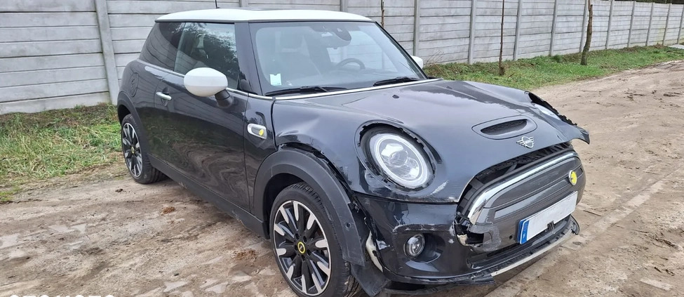 MINI Cooper cena 42900 przebieg: 21000, rok produkcji 2020 z Chodzież małe 106